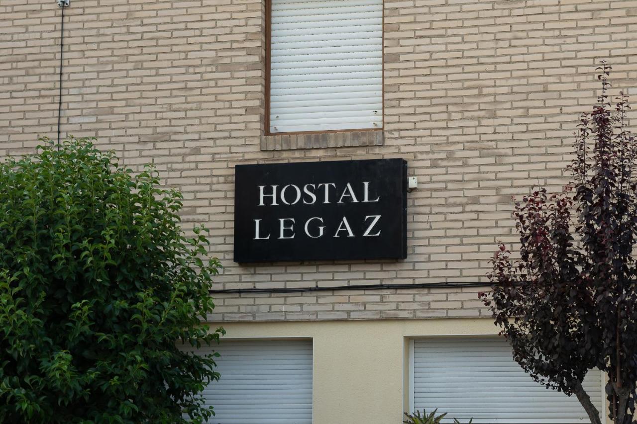 Hostal Legaz フネス  エクステリア 写真